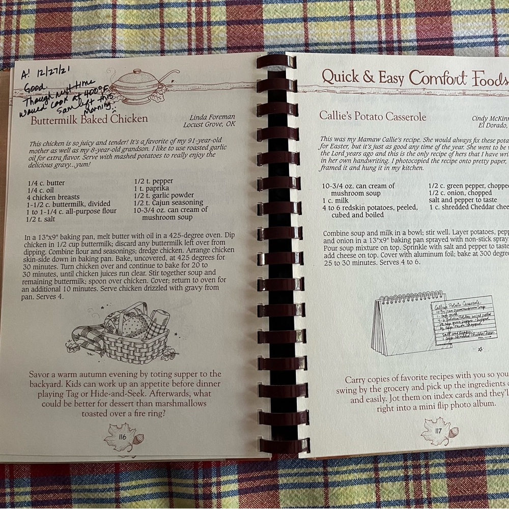 Gooseberry Patch Autumn with Family and Friends Cookbook - Picture 4 of 6